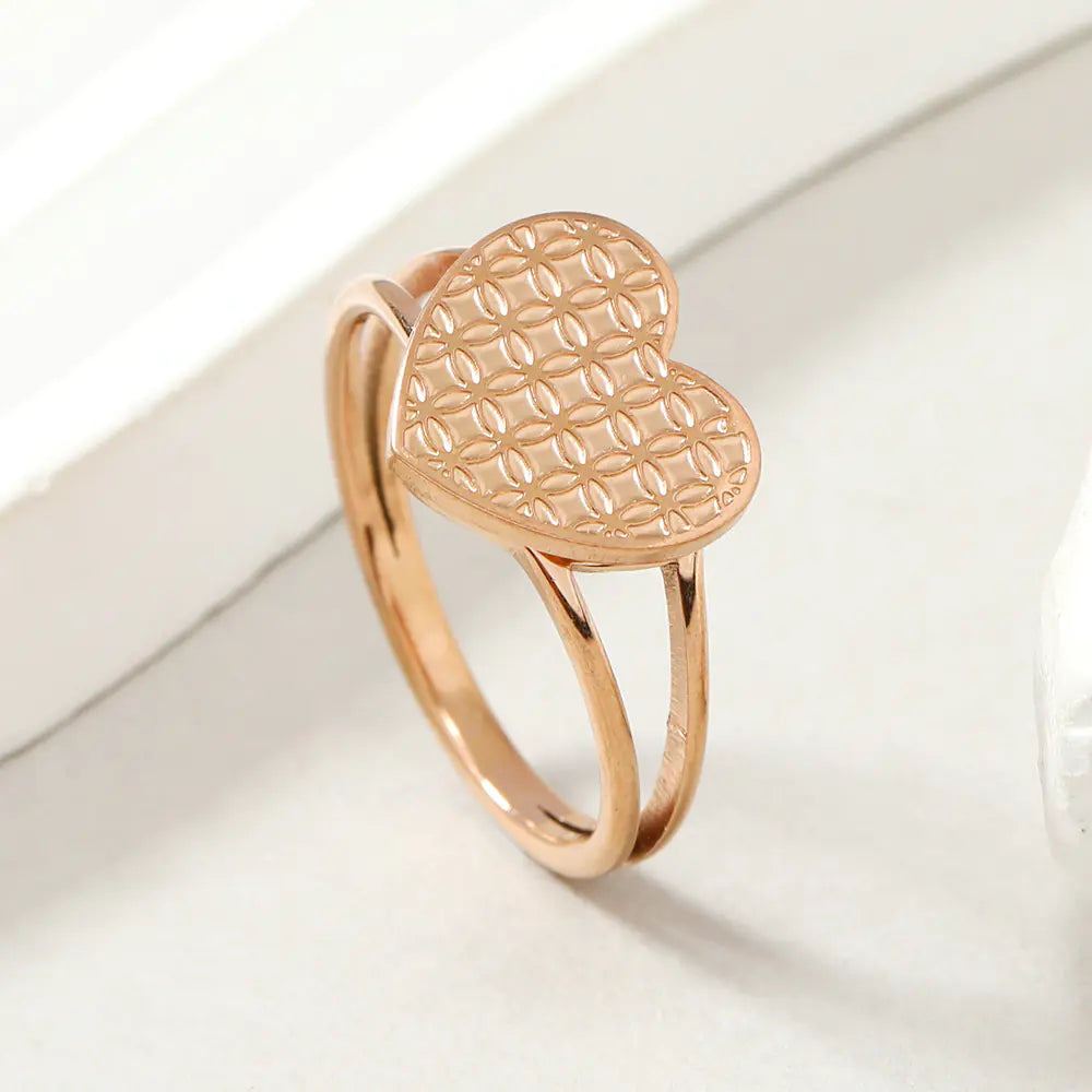 Fashionable Heart Petal Ring for Women