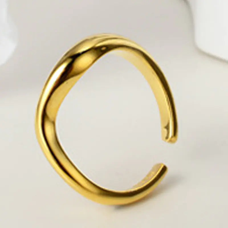 18K Gold Simple Wave Ring for Women