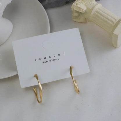 Chic Stud Circle Minimalist Earrings