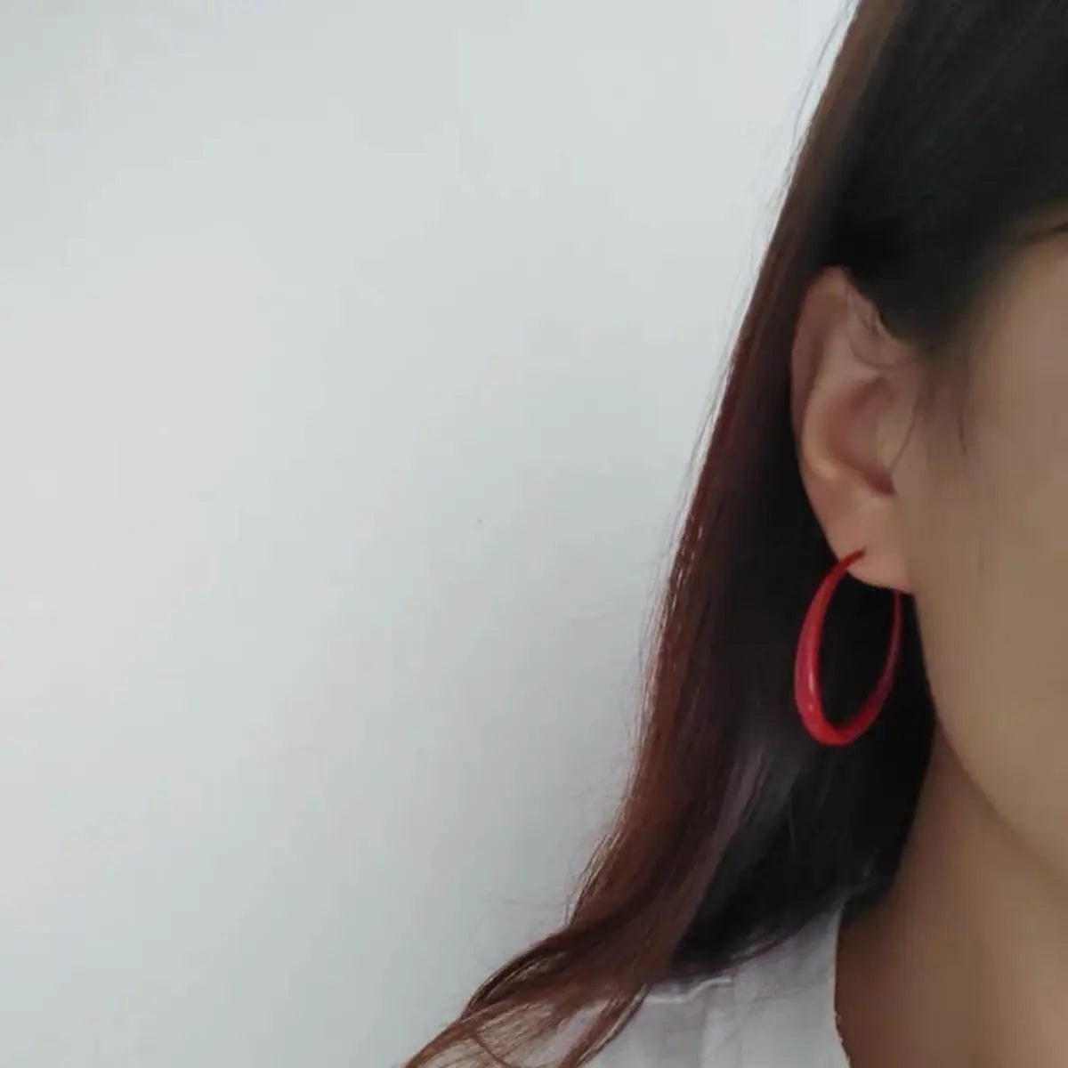 Elegant Red Color Smooth Enamel Hoop Earrings for Women Statement Jewelry Big Metal Circle Earrings Boho сережки с камнем