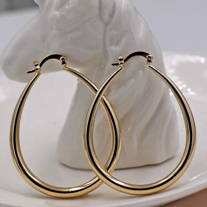 Simple And Stylish Oval Golden And Silvery Large Circle Earrings Are Suitable For Women To Wear At Banquets Or Festive Gifts Fo
