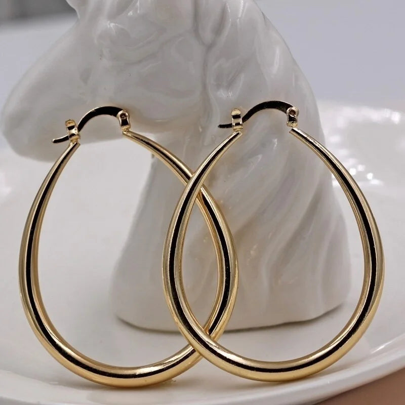 Simple And Stylish Oval Golden And Silvery Large Circle Earrings Are Suitable For Women To Wear At Banquets Or Festive Gifts Fo