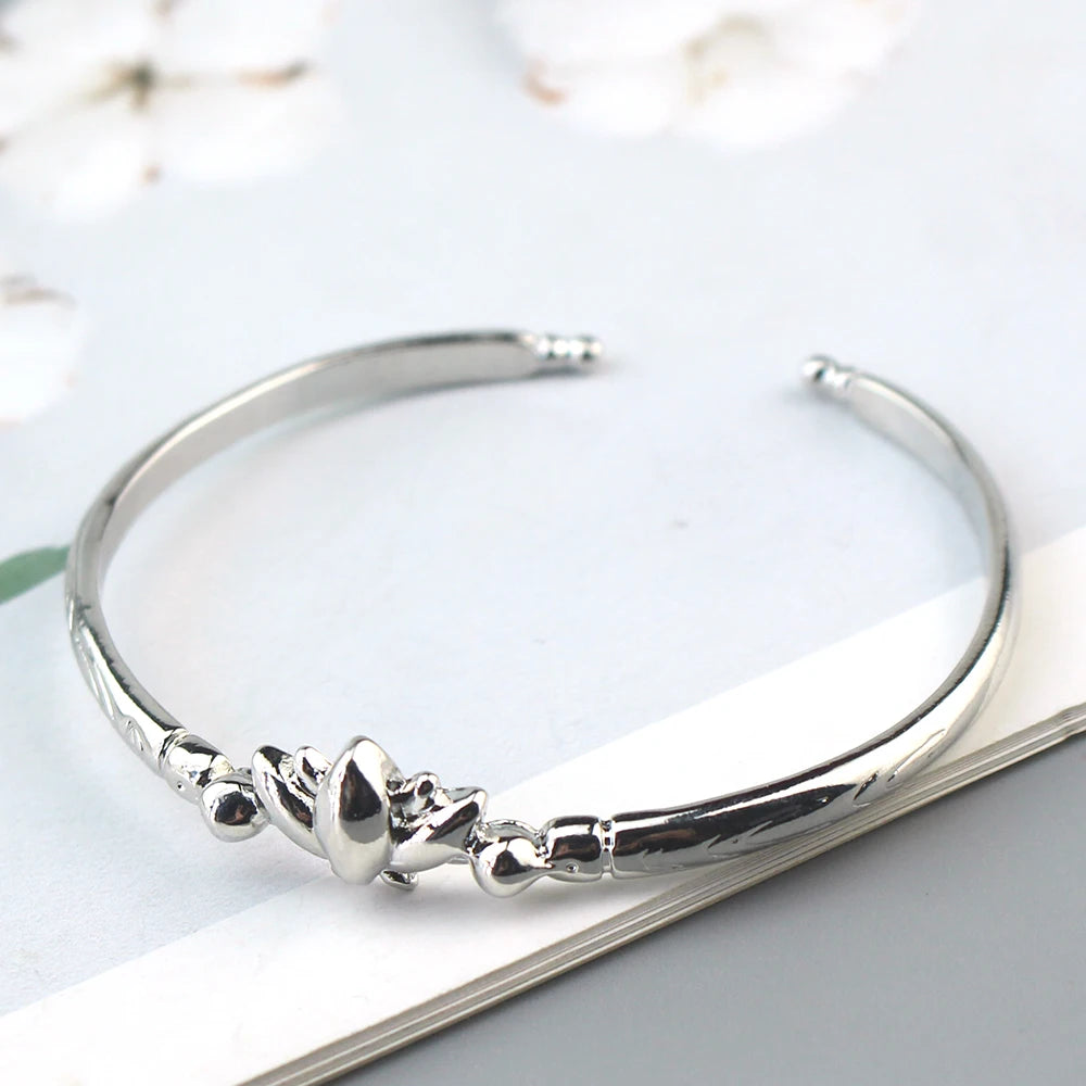 Anime Character Frieren Mirror Lotus Bracelet