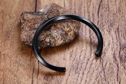 Vnox Vintage Stainless Steel Bangle for Men Women Mobius Twisted Cuff Bracelet Unisex Casual Pulseira Gents Jewelry