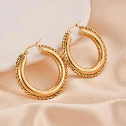 High end, light luxury, niche, double-layer design, retro style twisted wire combination earrings