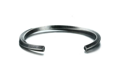 Vnox Vintage Stainless Steel Bangle for Men Women Mobius Twisted Cuff Bracelet Unisex Casual Pulseira Gents Jewelry