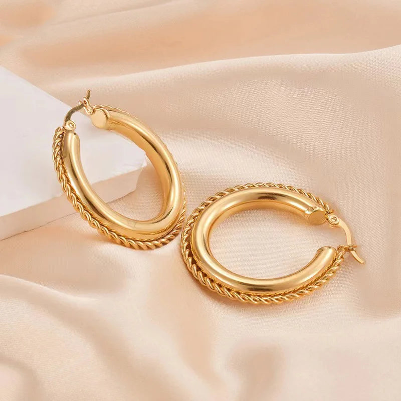 High end, light luxury, niche, double-layer design, retro style twisted wire combination earrings