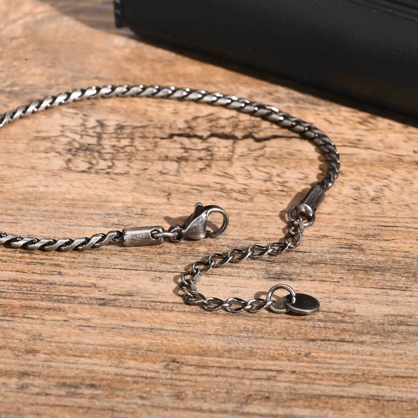 Vnox Slim 2.5mm Snake Links Bracelets for Men Teens Boys,Adjustable Stainless Steel Twisted Chain Bracelets,Simple Metal Jewelry