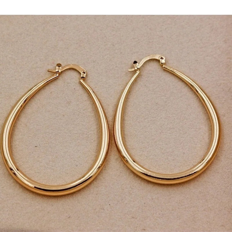 Simple And Stylish Oval Golden And Silvery Large Circle Earrings Are Suitable For Women To Wear At Banquets Or Festive Gifts Fo