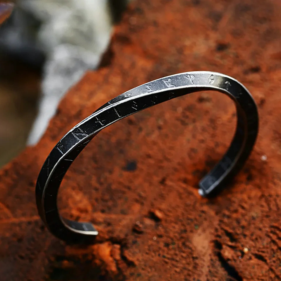 New Vintage 316L Stainless Steel Mobius Bangles