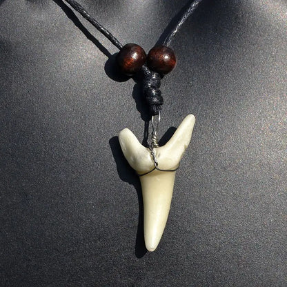 Men's Shark Tooth Pendant Necklace - Vintage Tribal Design