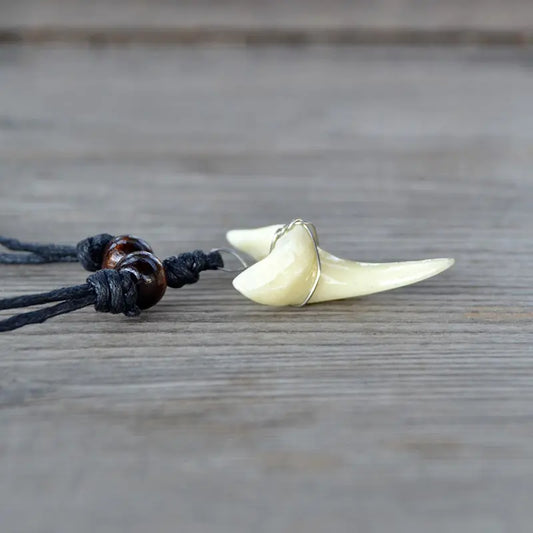 Men's Shark Tooth Pendant Necklace - Vintage Tribal Design